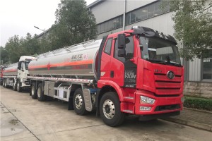 Jiefang 8X4 26.3m³ Oil Delivery Truck