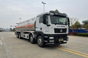 Sinotruk Sitrak 8X4 24.3m³ Oil Tank Truck
