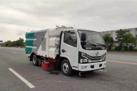 Dongfeng D5 small road sweeper