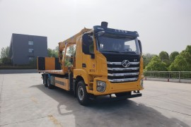 Saic Hongyan 6X4 one tow two wrecker truck with crane