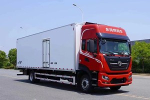 Dongfeng KR 4x2 9.6m Refrigerated truck 