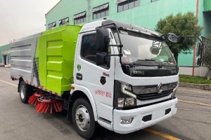 Dongfeng D7 4X2 road sweep truck