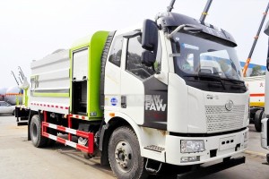 Jiefang 4X2 multifunctional dust suppression vehicle