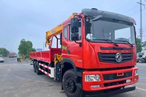 Dongfeng T5 6X4 Truck With Crane