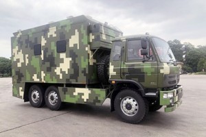 Dongfeng 6x6 military cooking vehicle