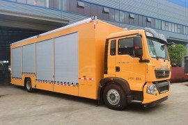 Sinotruk Howo 4X2 mobile water purification truck