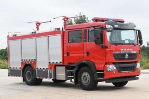 Howo 4X2 dry powder foam combined fire truck
