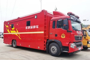 Sinotruk Howo 4X2 200 person cooking truck