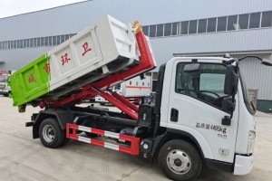 Liuqi L2 4X2 hook arm garbage truck