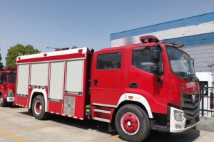 Foton 4x2 6-ton foam fire truck