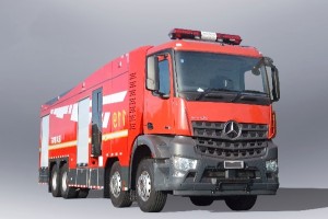 8X4 Mercedes Benz 18 ton water tank fire truck